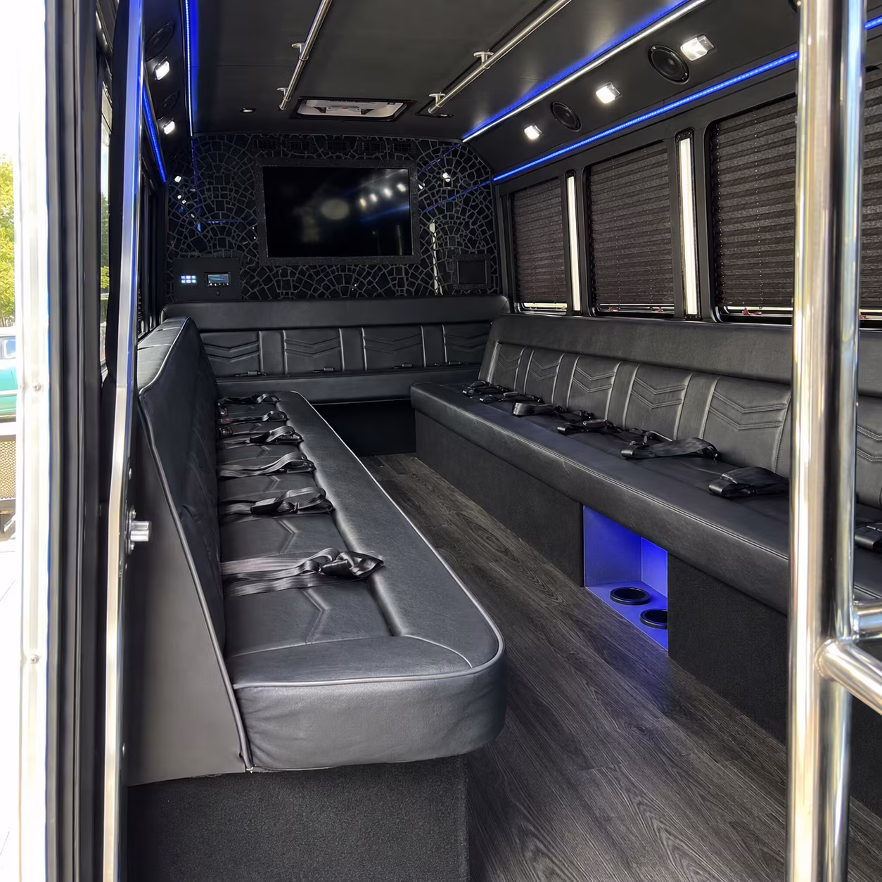 lynchburg holiday party bus rental